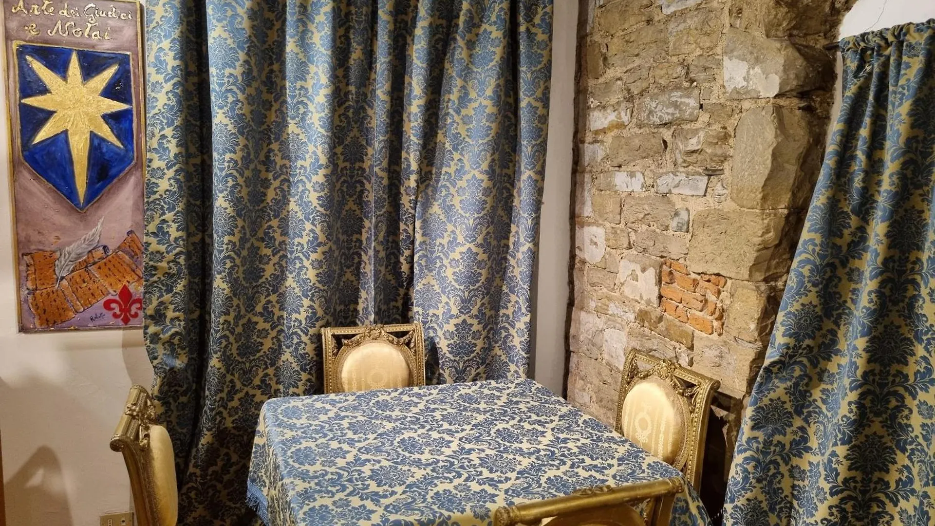 La Sede Dell'Arte Monolocale Studio E Camere In Torre Medievale Vicino A Duomo E Piazza Signoria Флоренция 0*,